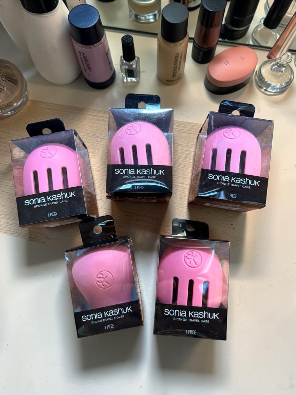 Sonia Kashuk Makeup Sponge Cover x 4 Brush Cover x 1 Travel Case Pink Silicone